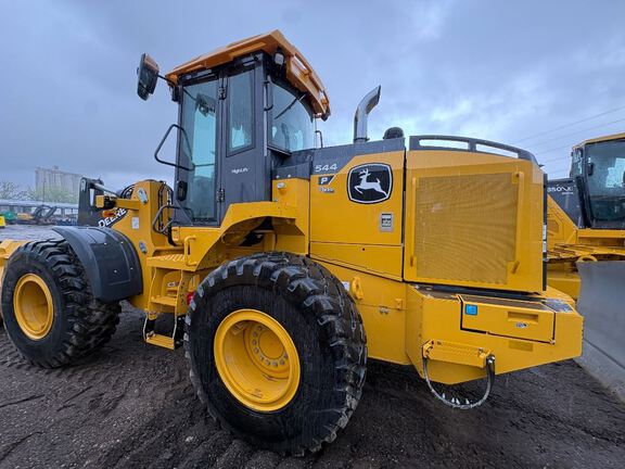 2025 John Deere 544P