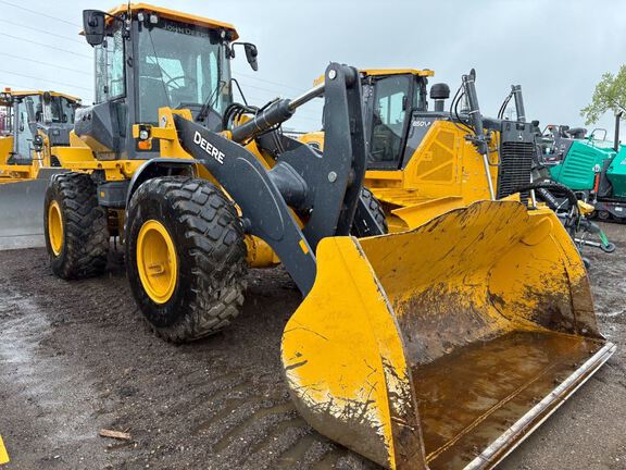 2025 John Deere 544P