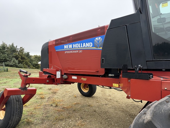 2014 New Holland Speedrower 130 (3rd thumbnail)