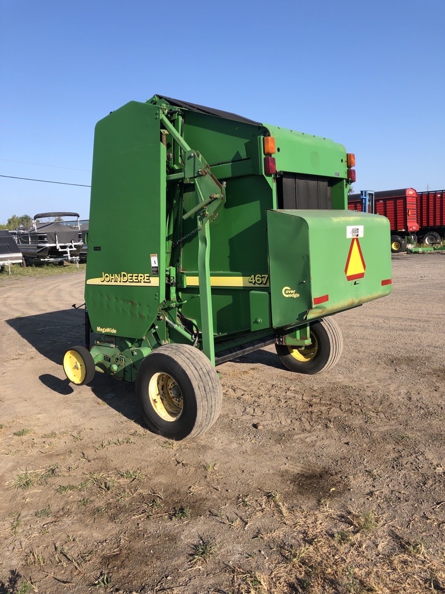 2003 John Deere 467 Image 3