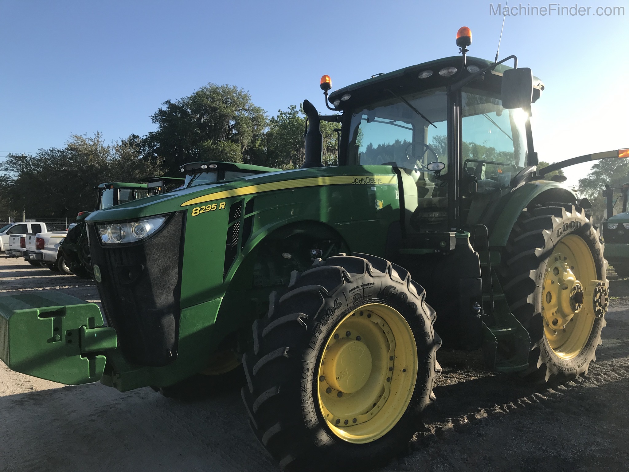 2017 John Deere 8295R Image 1