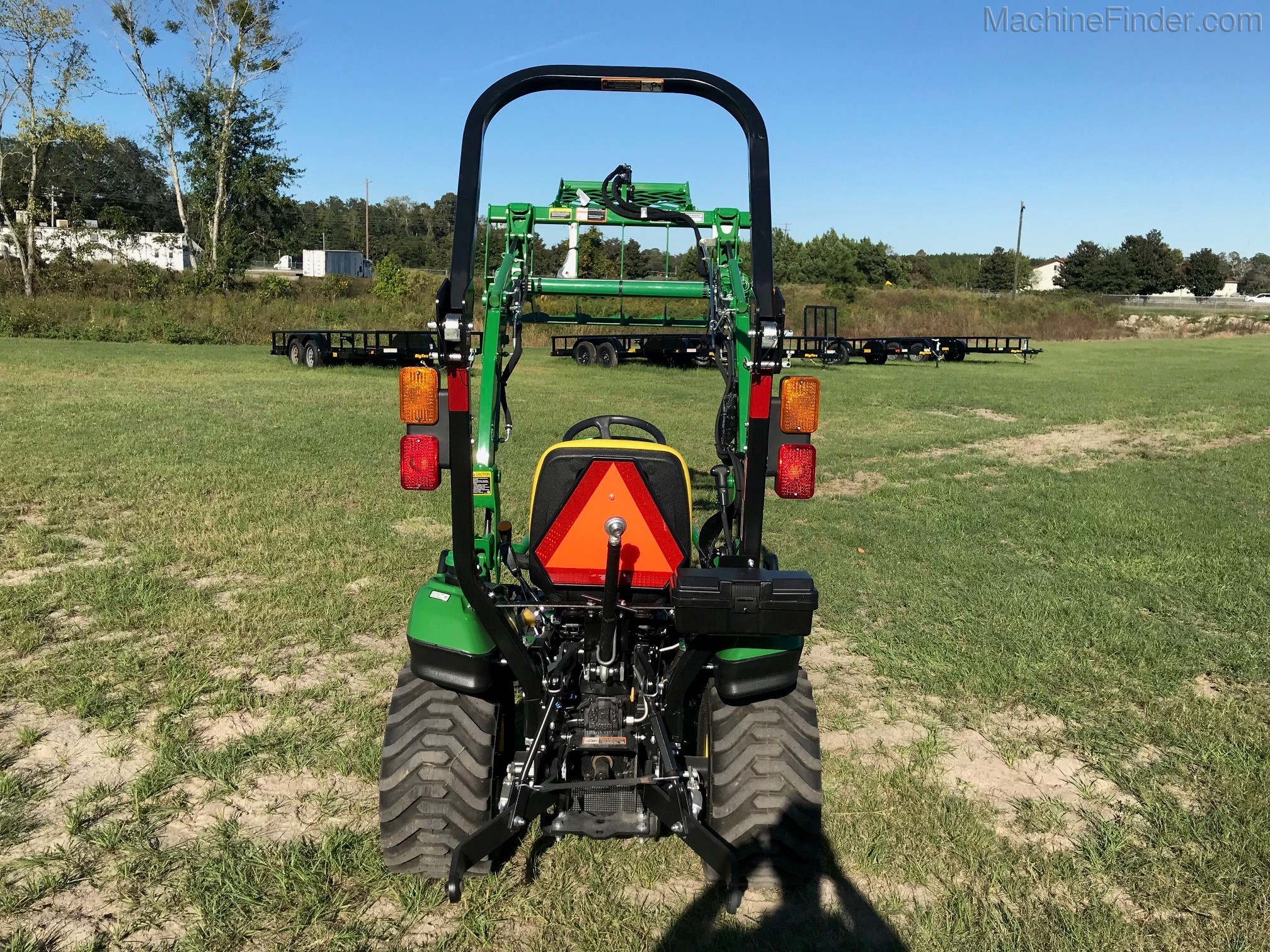 2020 John Deere 1023E Grapple Image 3