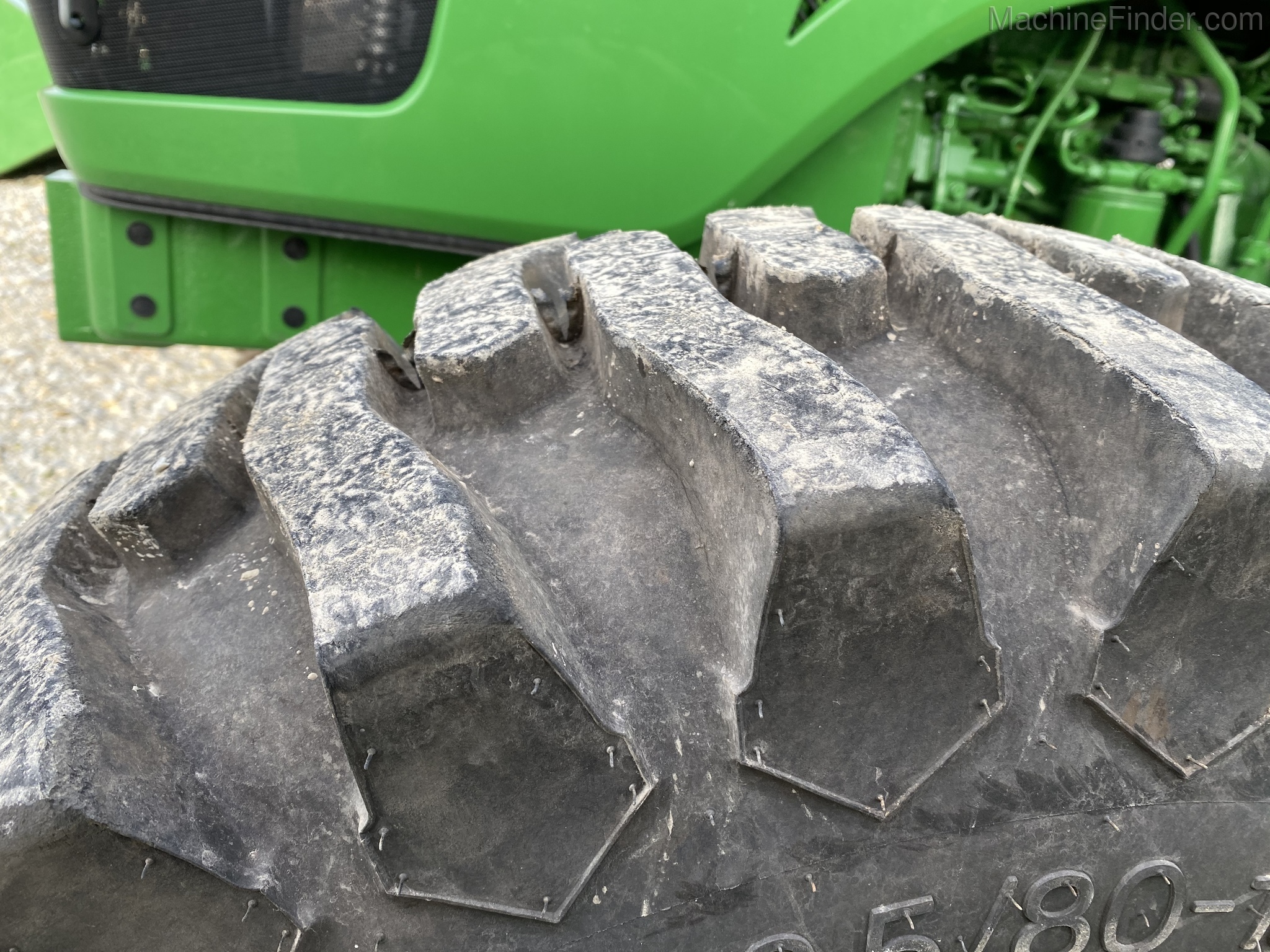 2018 John Deere 5065E Image 5