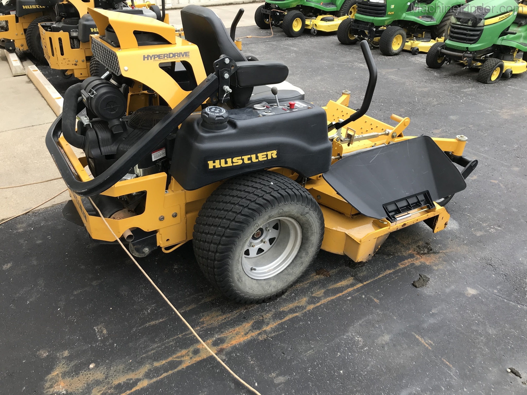 2017 Hustler HYPERDRIVE Image 5