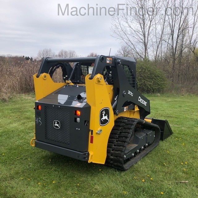 2020 John Deere 317G Image 4