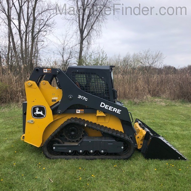 2020 John Deere 317G Image 2