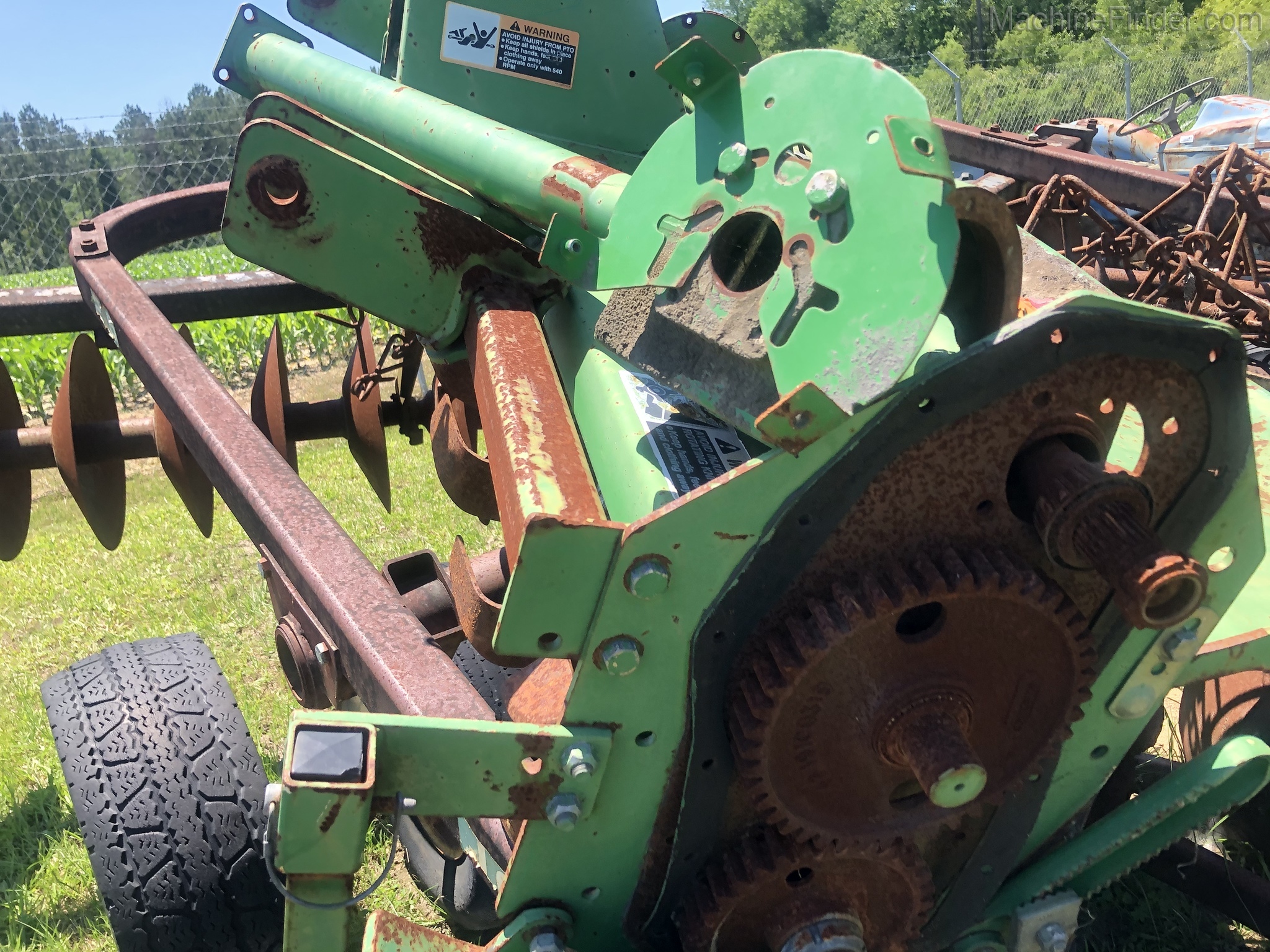 2000 Frontier 1360 Image 3