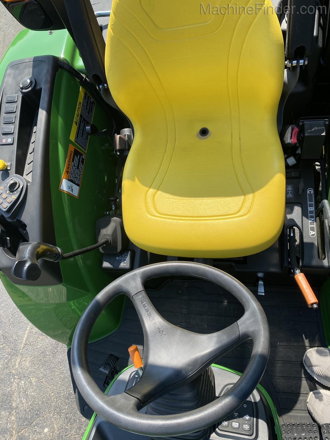 2019 John Deere 4066R Image 7