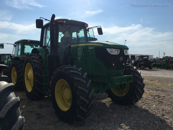 2018 John Deere 6155M Image 2