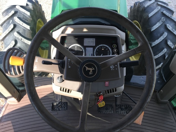 2018 John Deere 6155M Image 10
