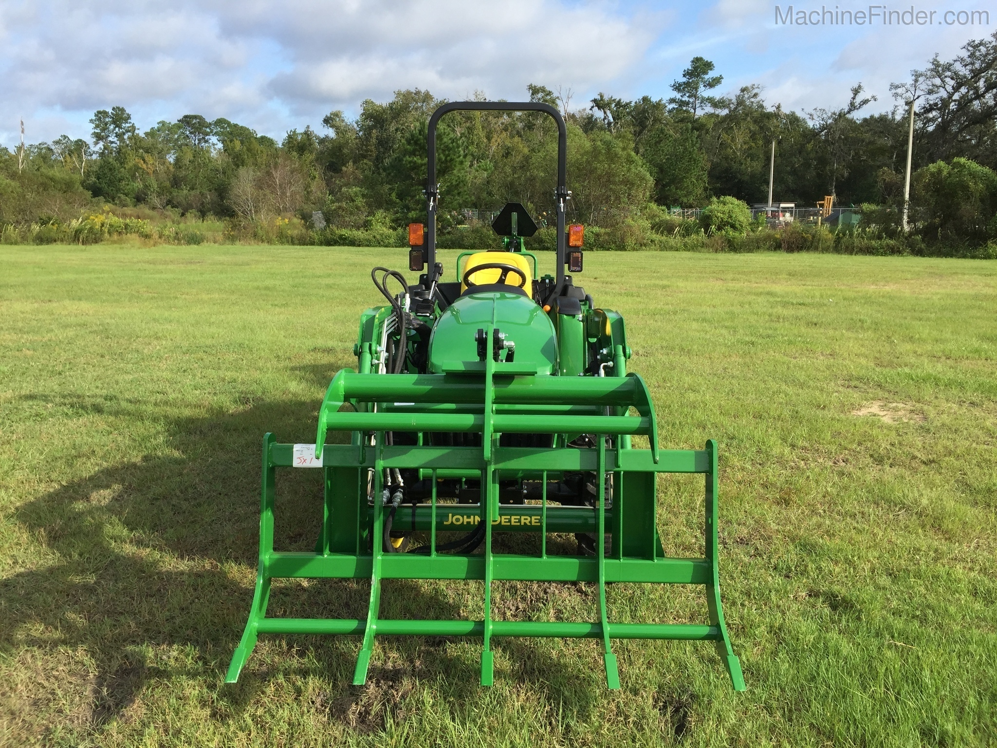 2020 John Deere 3025E Image 6