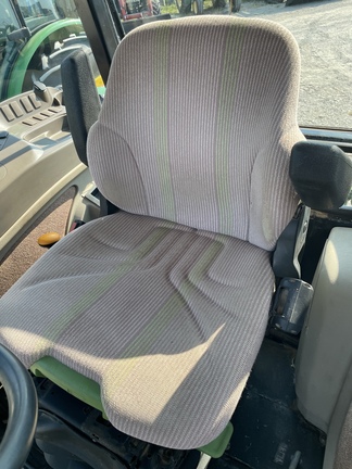 2012 John Deere 6115D Image 9