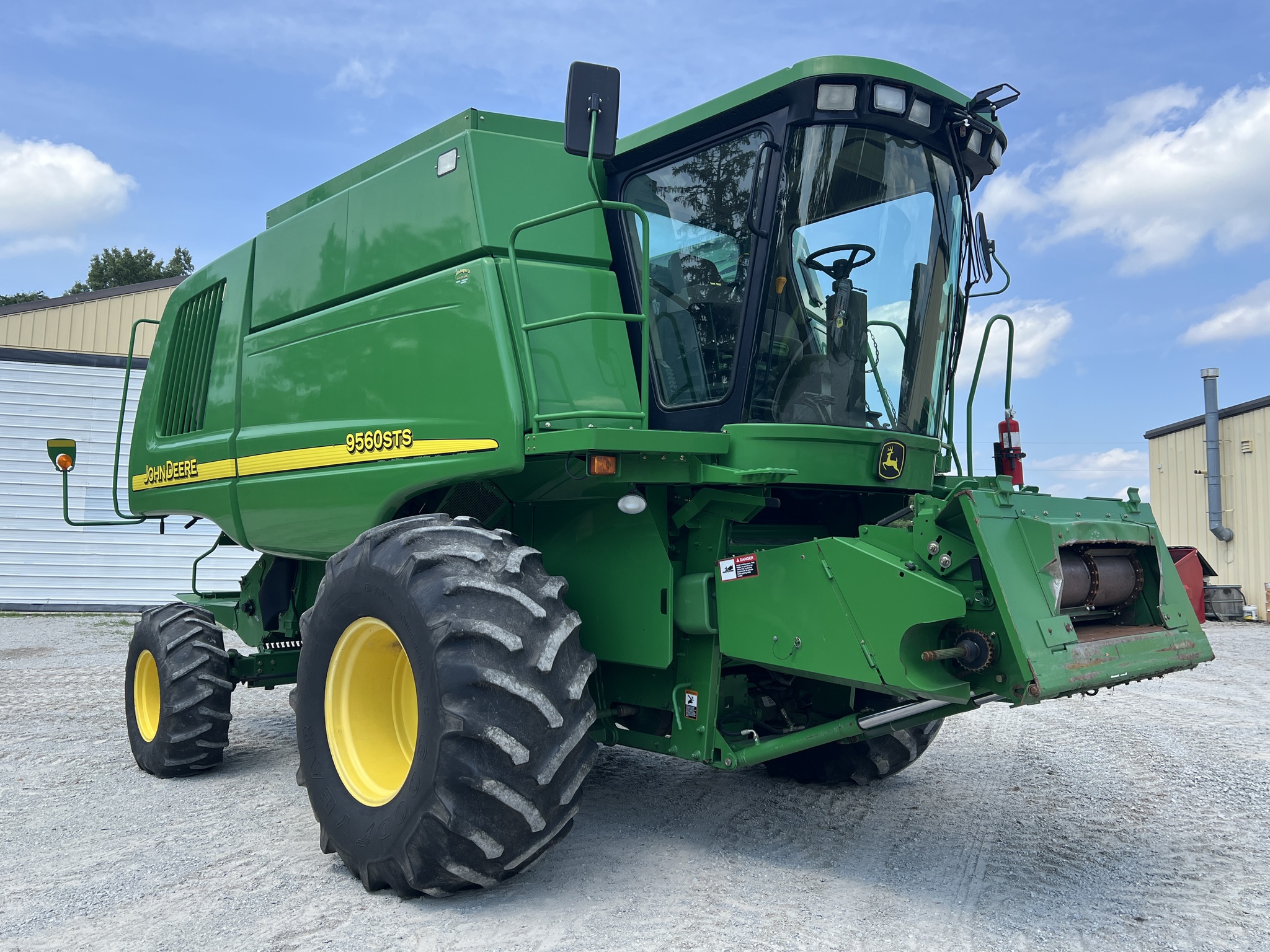 2005 John Deere 9560 STS Image 1