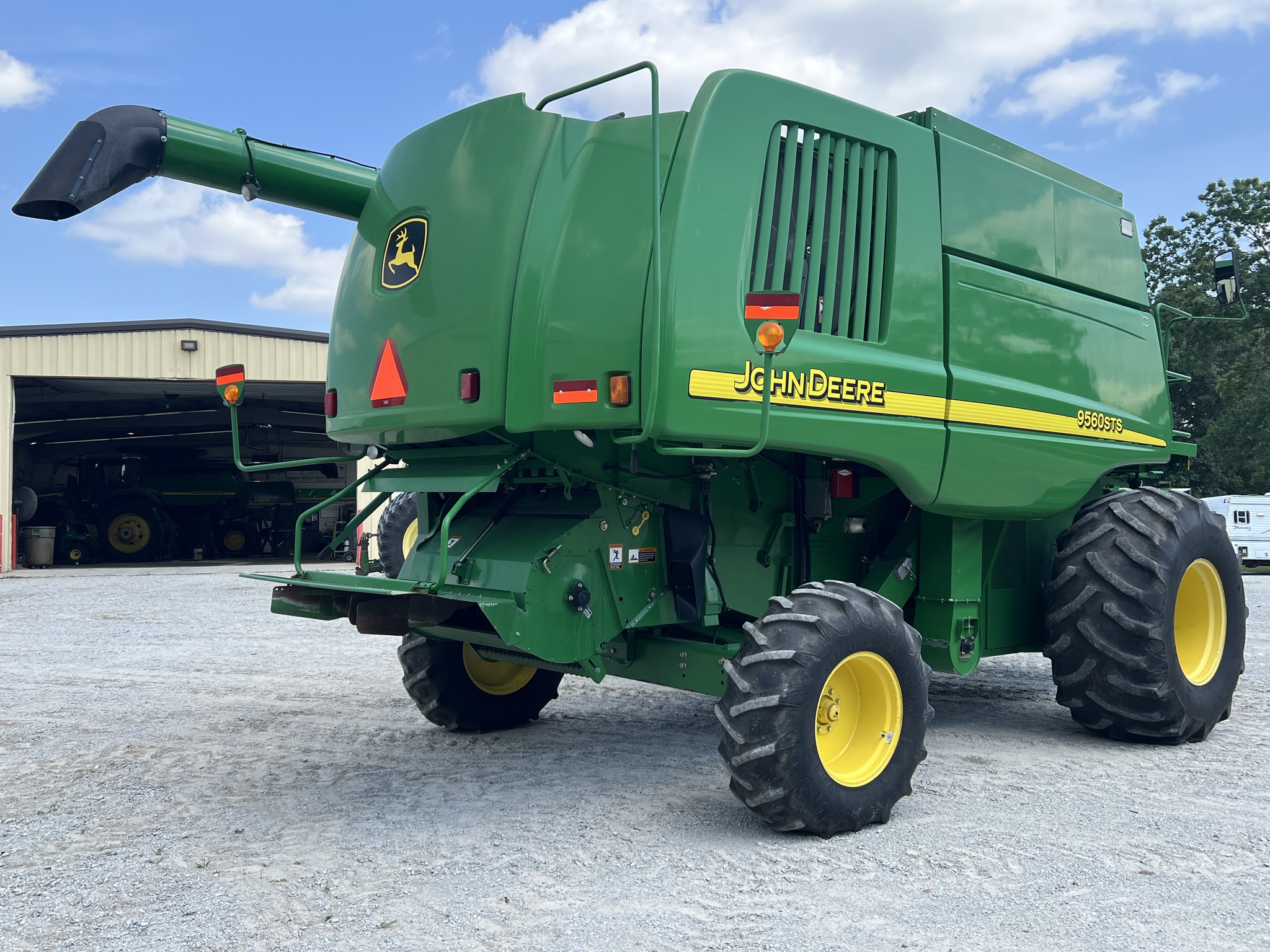 2005 John Deere 9560 STS Image 3