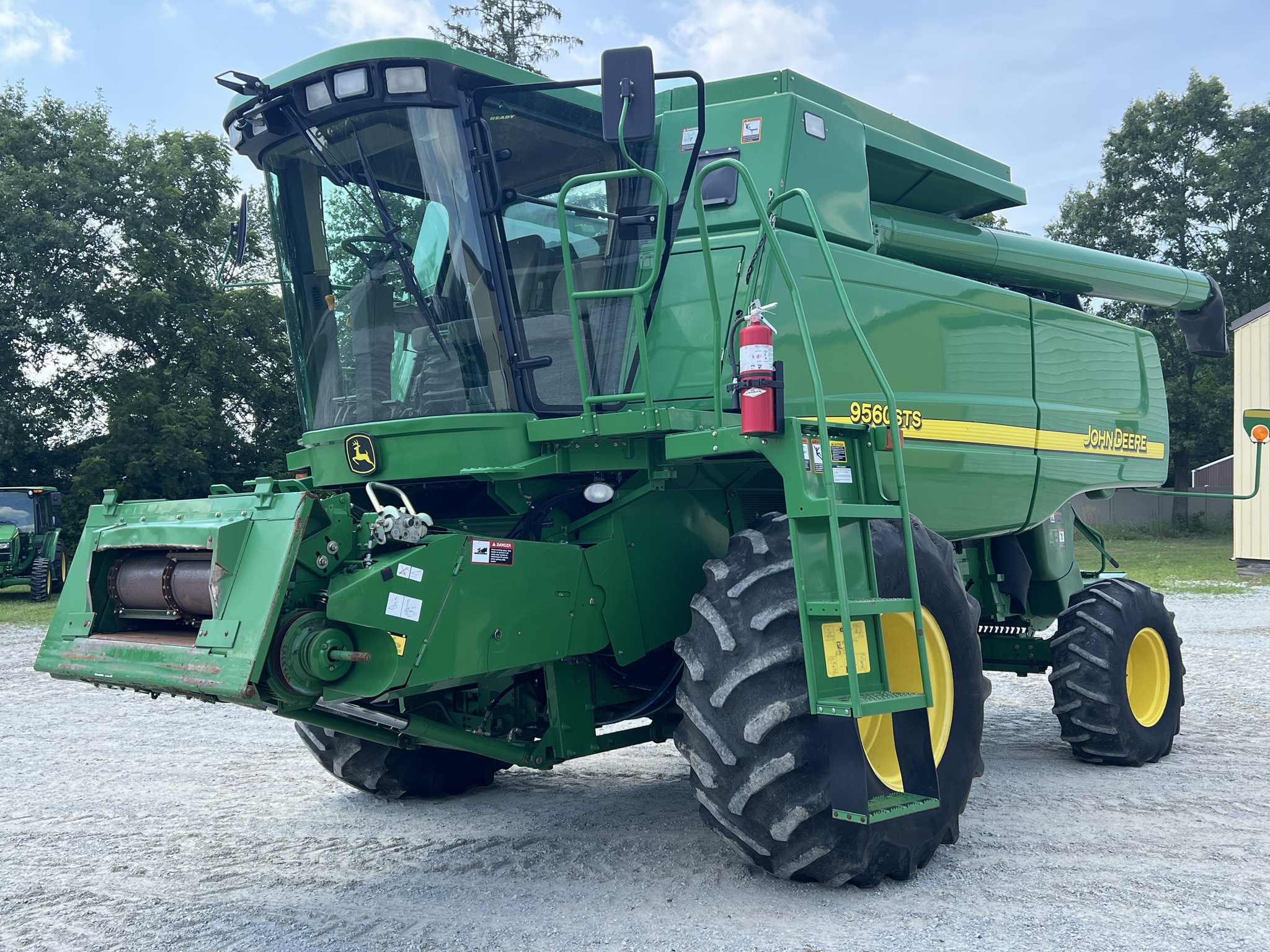 2005 John Deere 9560 STS Image 7