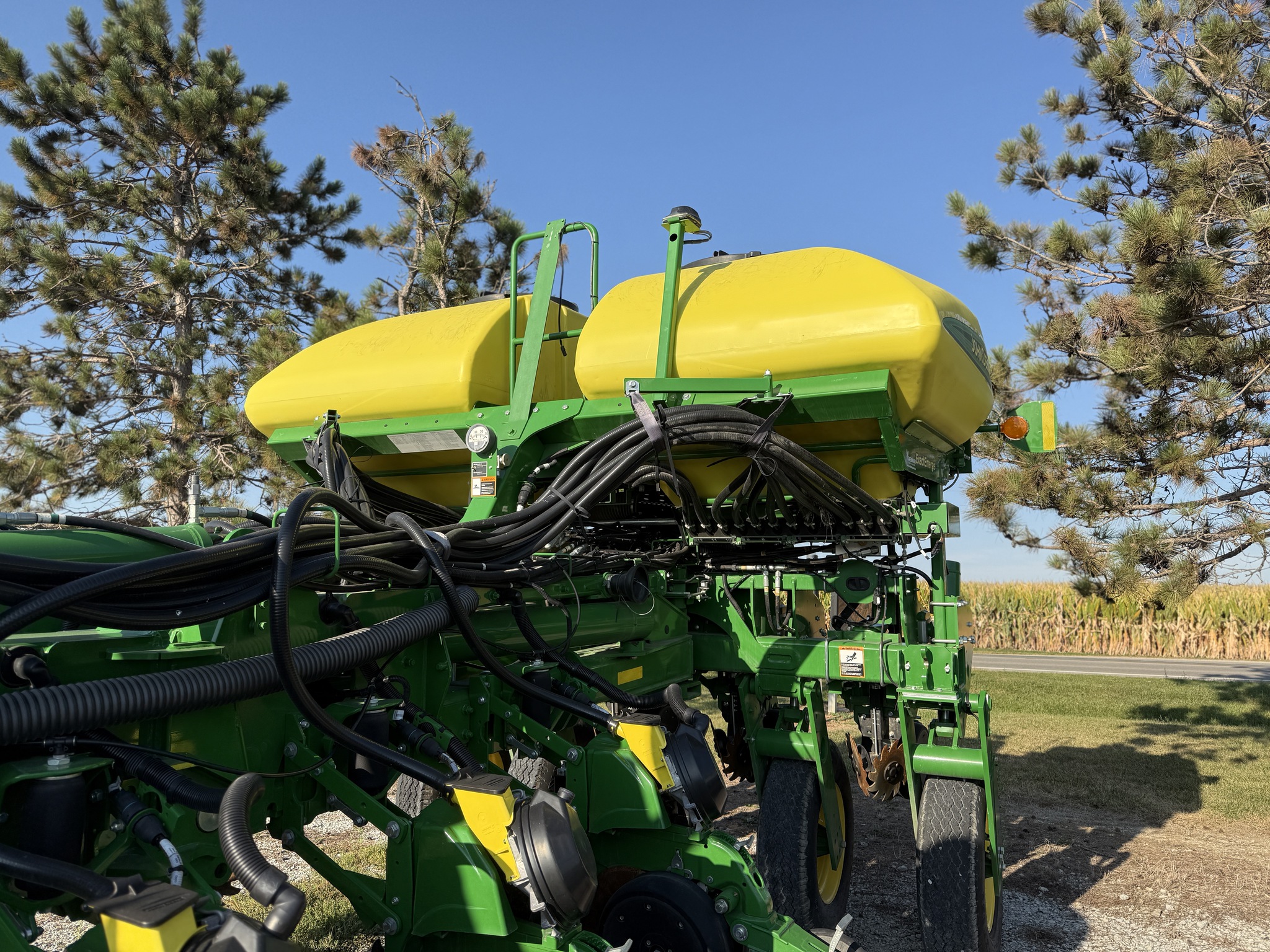 2018 John Deere 1775NT Image 9