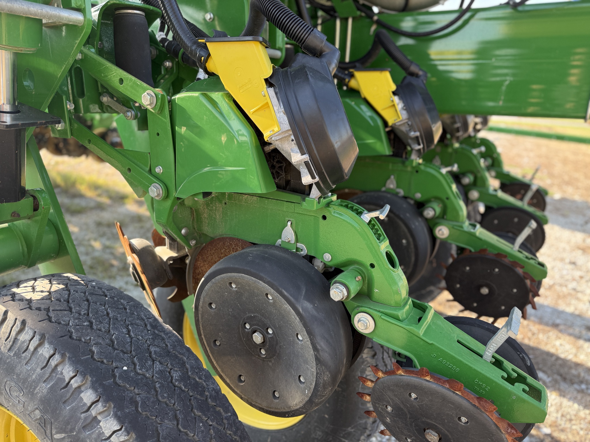 2018 John Deere 1775NT Image 12