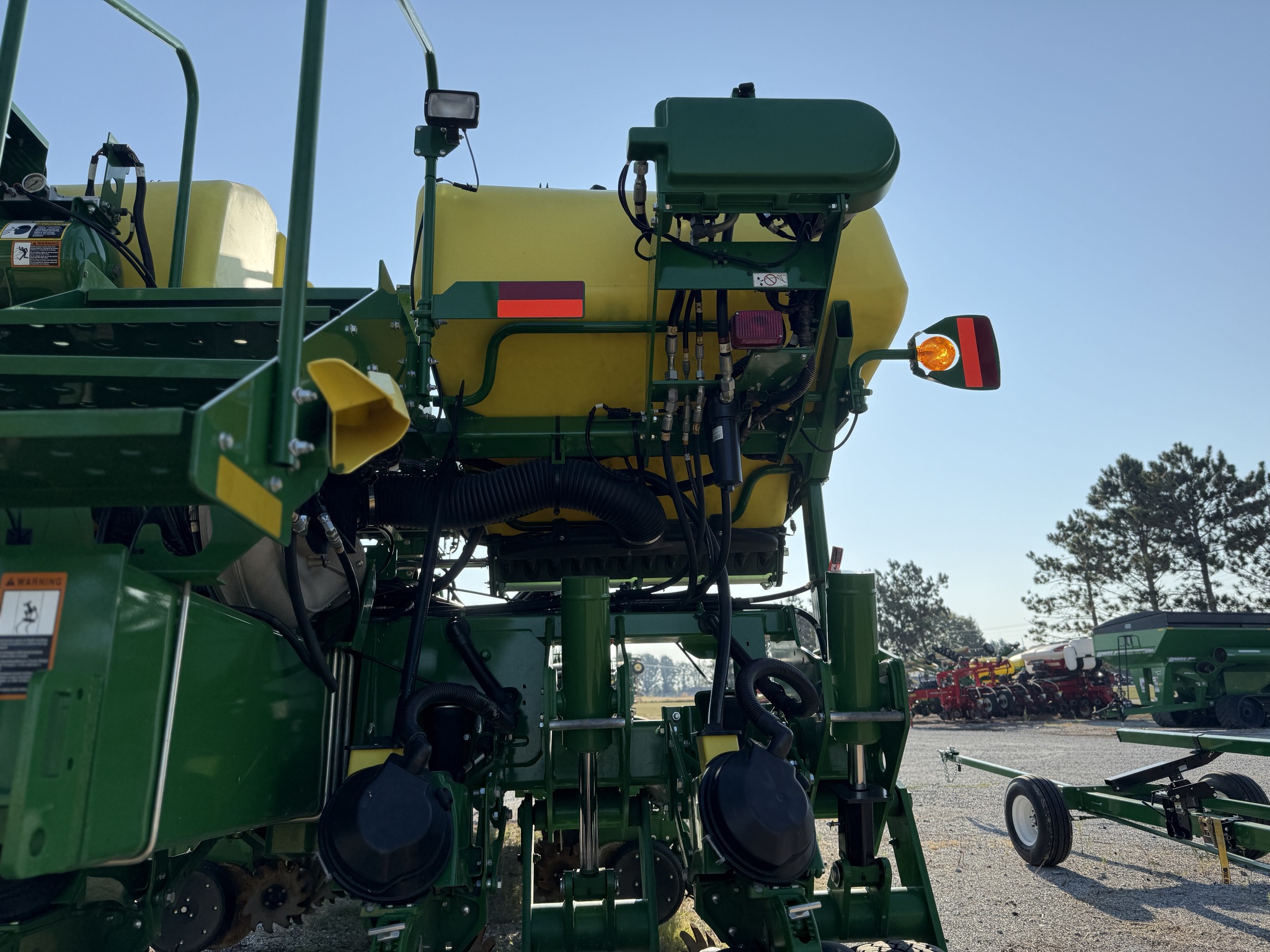 2018 John Deere 1775NT Image 15