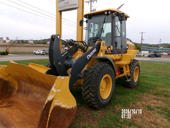2023 John Deere 444P