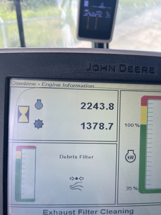 Used 2017 John Deere S680 Combines at Horizon Ag & Turf in Mayerthorpe, AB - Photo8