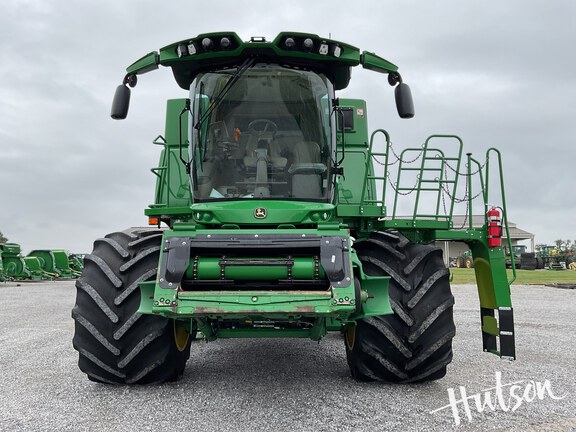 Photo of 2023 John Deere S780