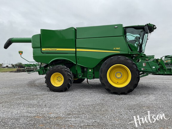 Photo of 2023 John Deere S780