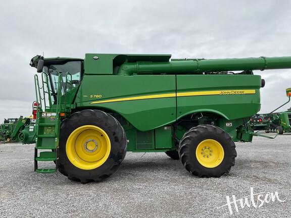 Photo of 2023 John Deere S780
