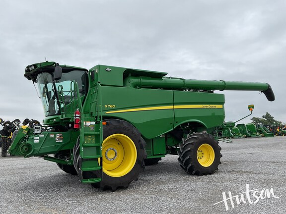 Photo of 2023 John Deere S780