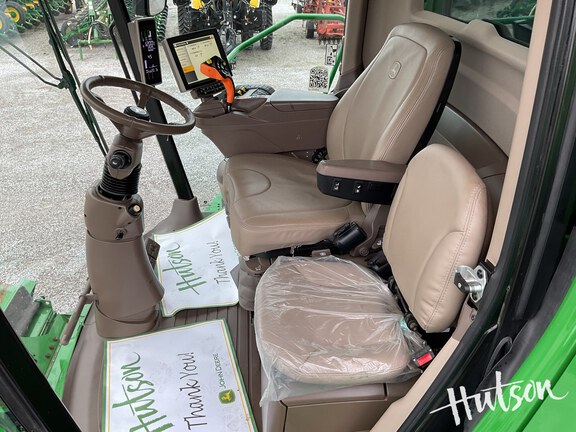 Photo of 2023 John Deere S780