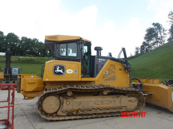 Photo of a 2024 John Deere 850L