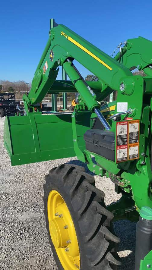 2022 John Deere 5055E Image 6