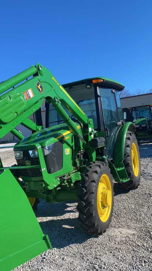 2022 John Deere 5055E Image 7
