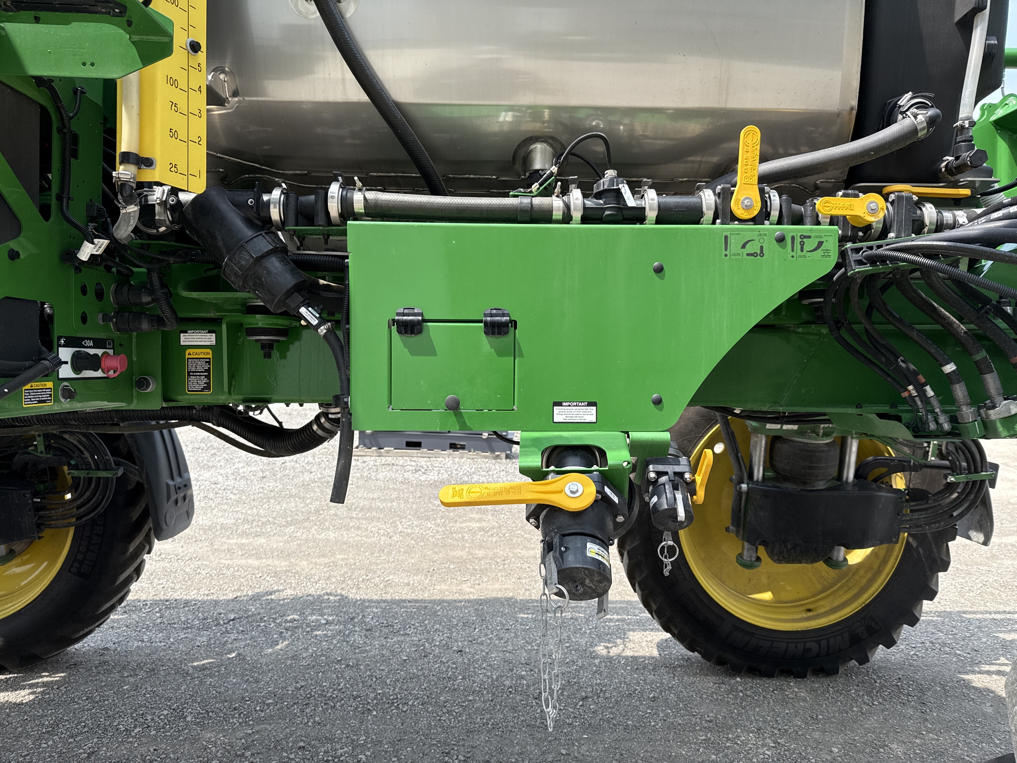 2024 John Deere 410R Image 4