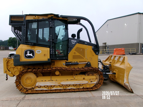 Photo of a 2024 John Deere 650 P