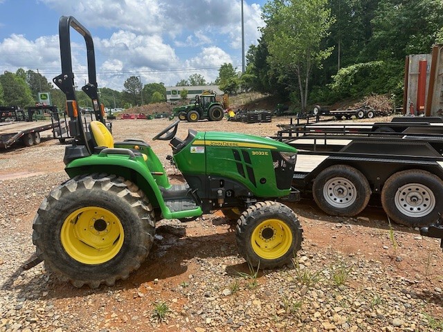 2018 John Deere 3032E Image 1