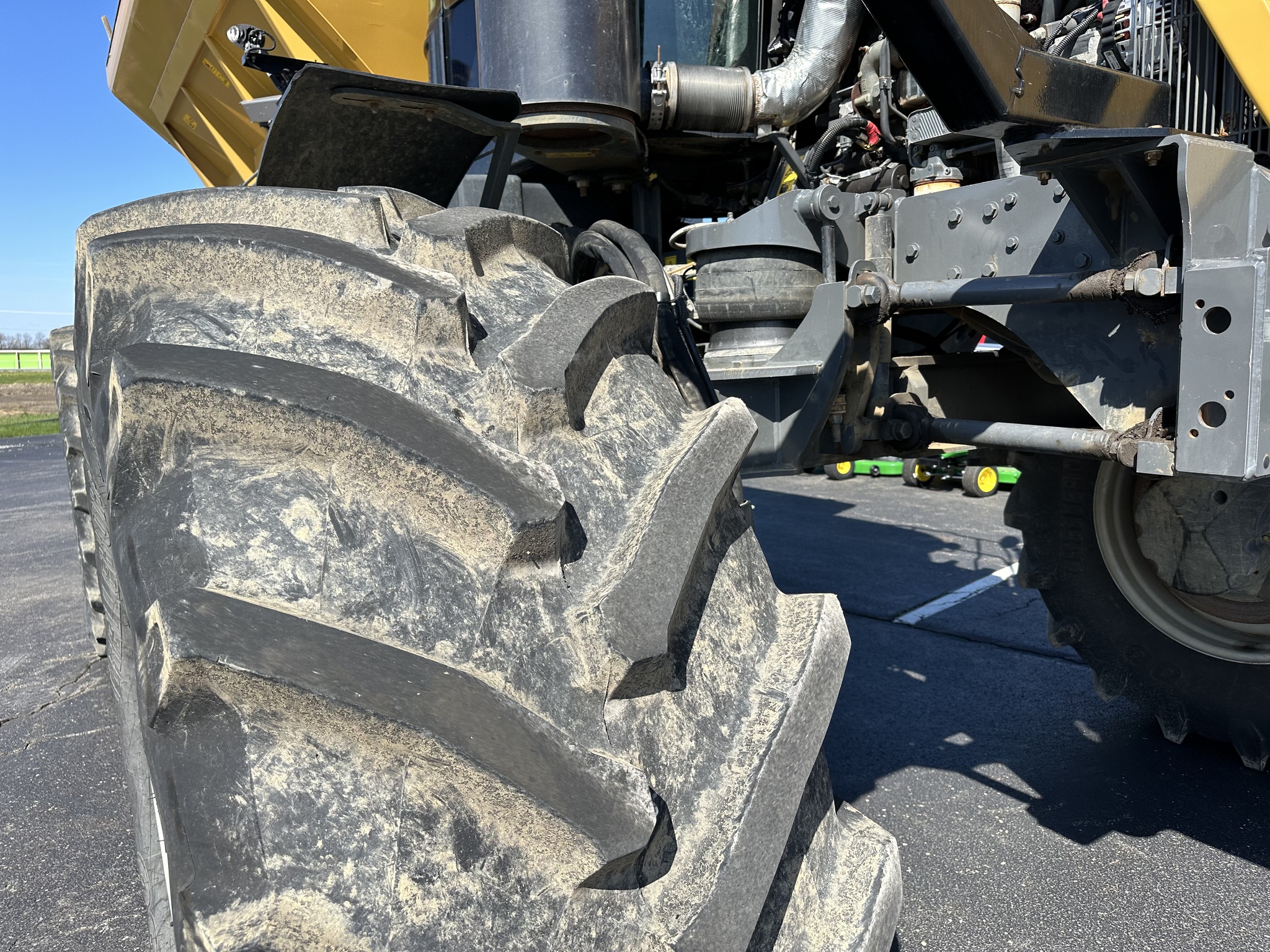 2019 RoGator RG1300C Image 4