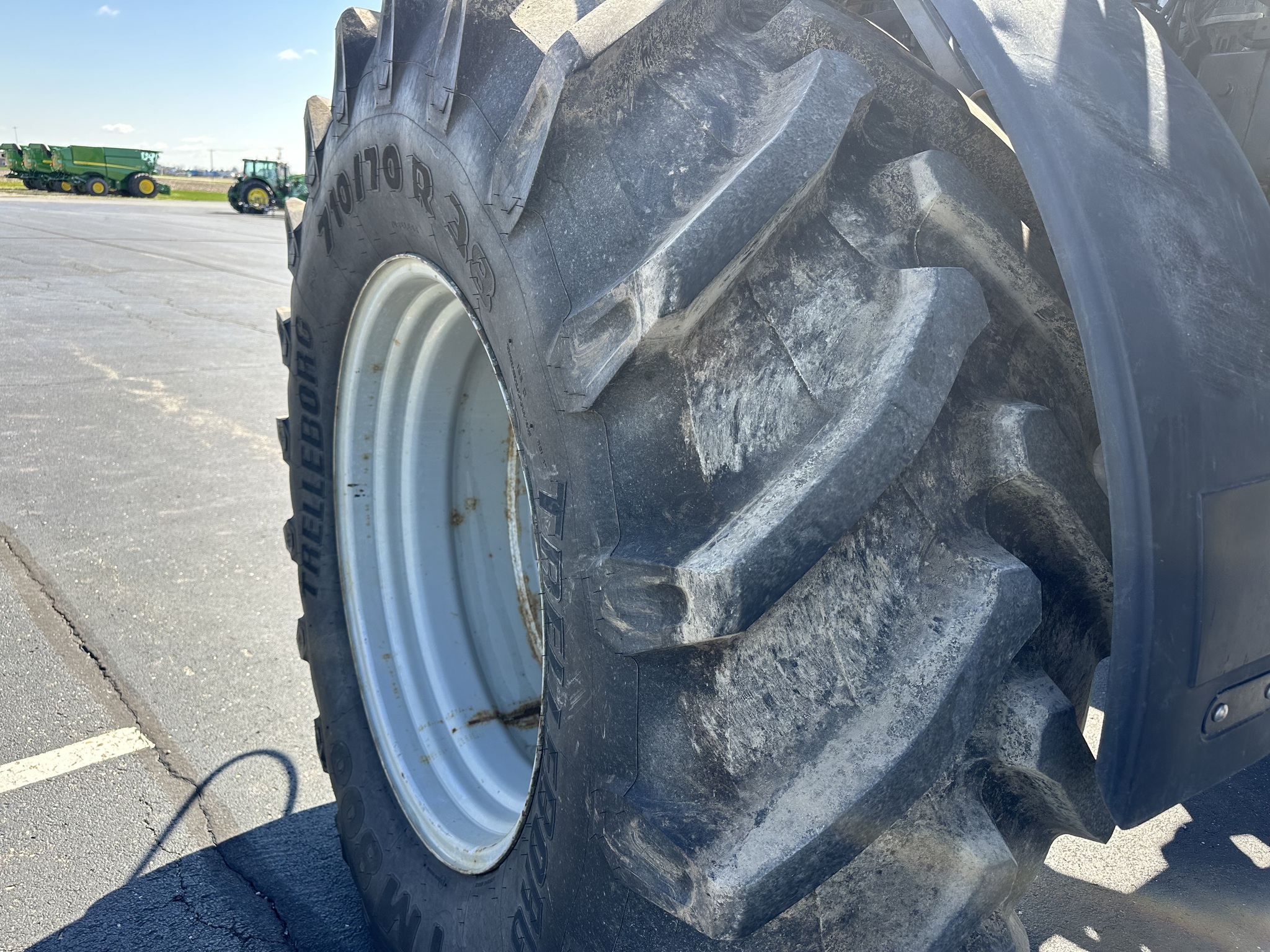 2019 RoGator RG1300C Image 30