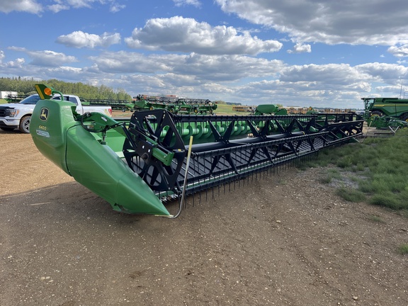 Used 2014 John Deere 640D Combine Platforms at Horizon Ag & Turf in High Prairie, AB - Photo17