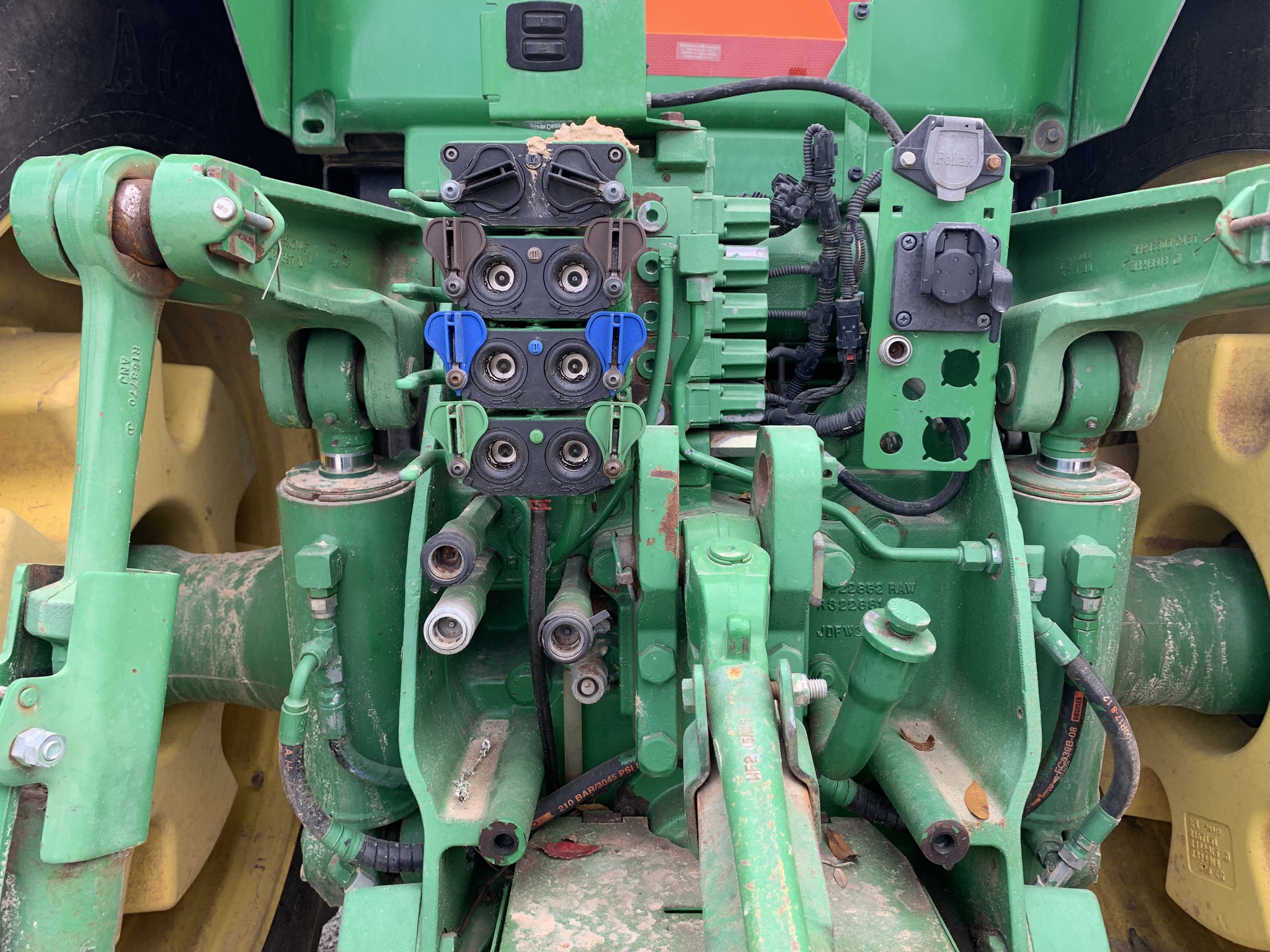 2012 John Deere 8310R Image 7