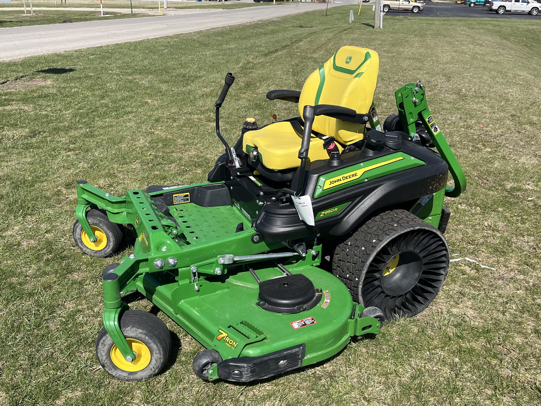 2024 John Deere Z950R Image 2