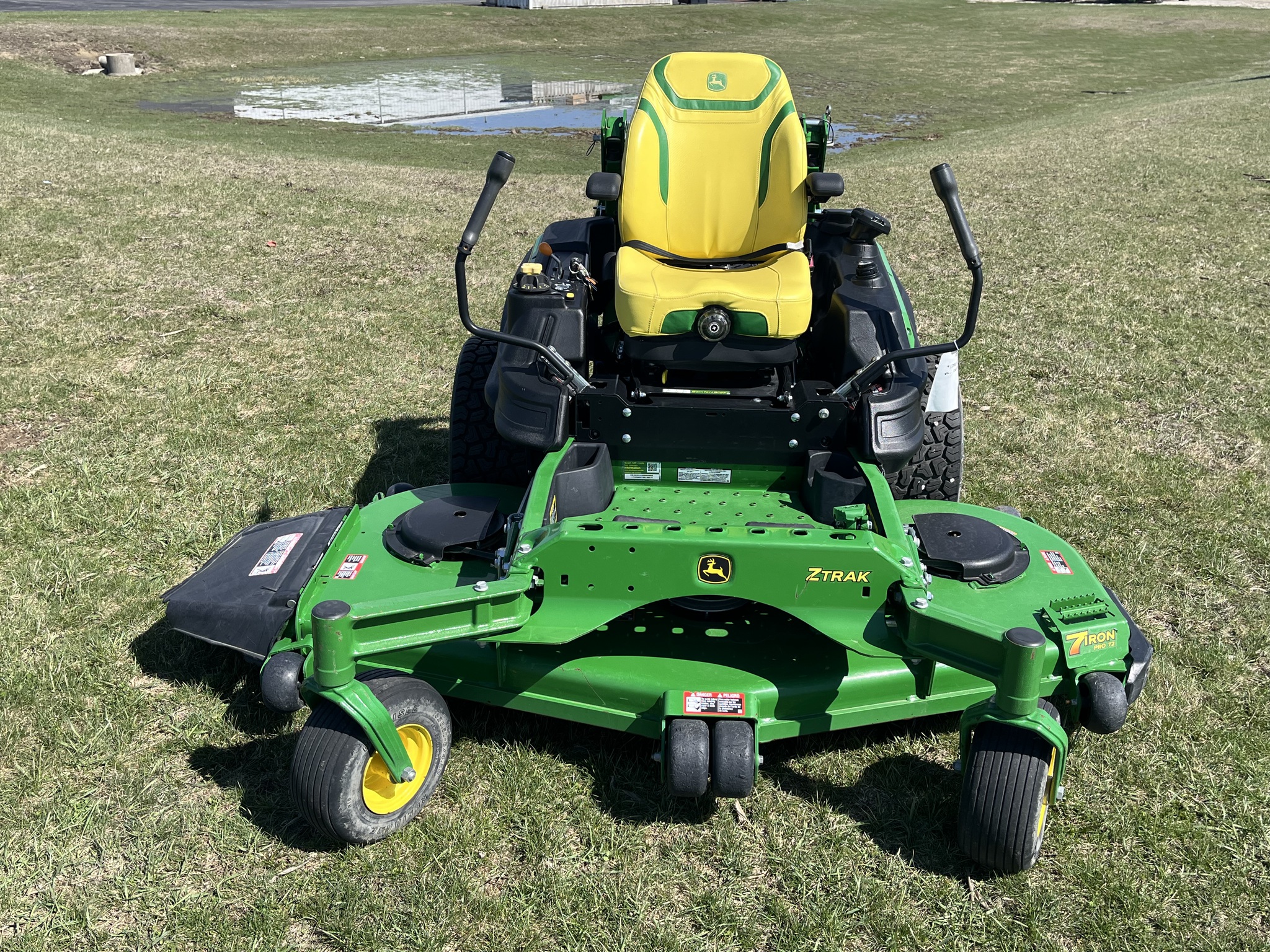 2024 John Deere Z950R Image 4