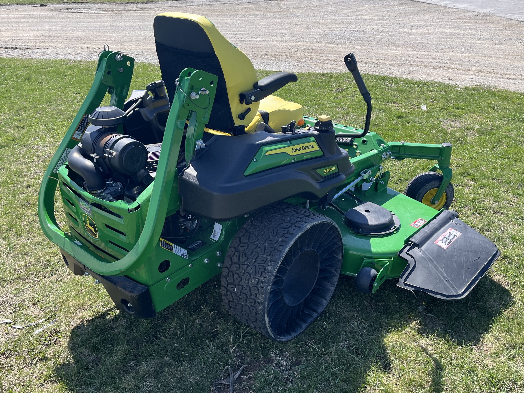 2024 John Deere Z950R Image 7