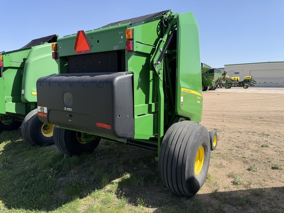 2020 John Deere 560M - Photo3