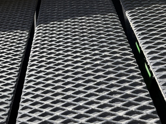 2020 John Deere 560M - Photo16