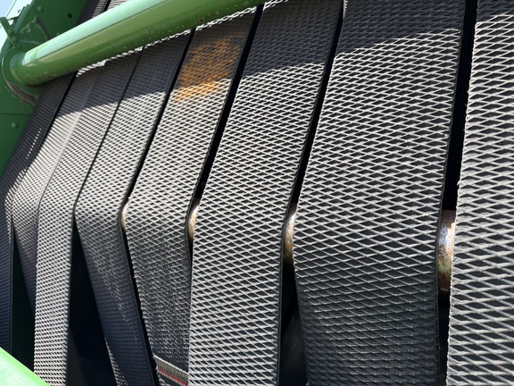 2020 John Deere 560M - Photo15