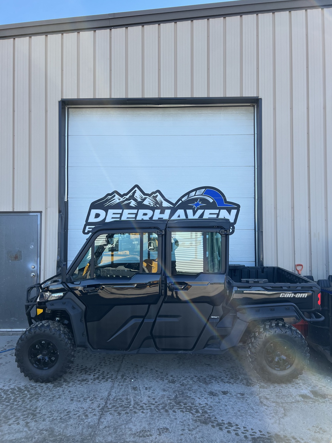 2023 Can-Am DEFENDER MAX LTD H10 Image 1