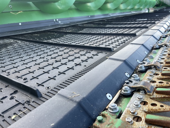 Used 2024 John Deere HD50R Combine Platforms at Horizon Ag & Turf in High Prairie, AB - Photo7