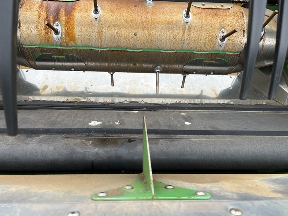 Used 2024 John Deere HD50R Combine Platforms at Horizon Ag & Turf in High Prairie, AB - Photo18