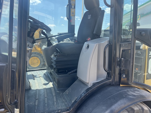 2019 Caterpillar 906M (9th thumbnail)
