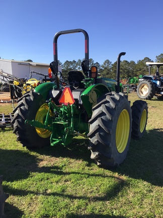 2024 John Deere 5075E Photo 4